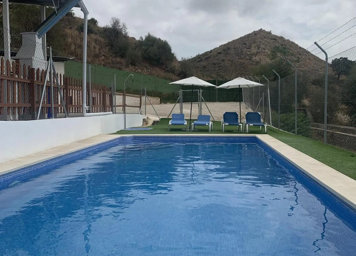 Casa Rural Costilla contacts
